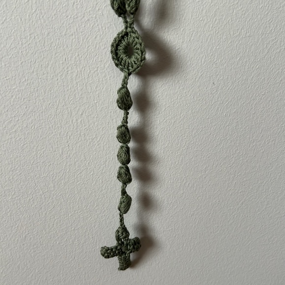 Crocheted rosary - Picture 2 of 2